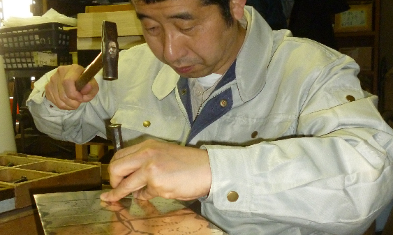 イメージ画像:飾り金具加工